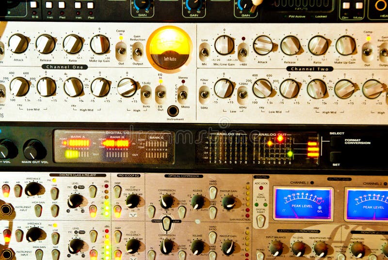 Amplifier equipment. Lights, turn.