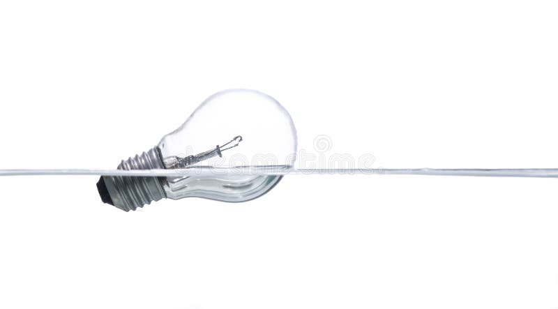 Ampoule dans l'eau photos stock Ampoule dans l'eau photos stock