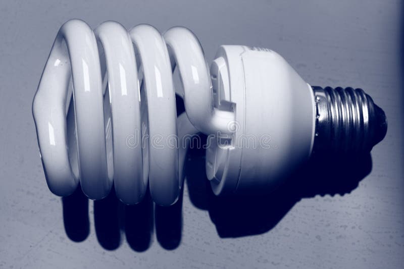 Ampoule Fluorescente Compacte Image stock Image du fluorescent, lumière 18713081