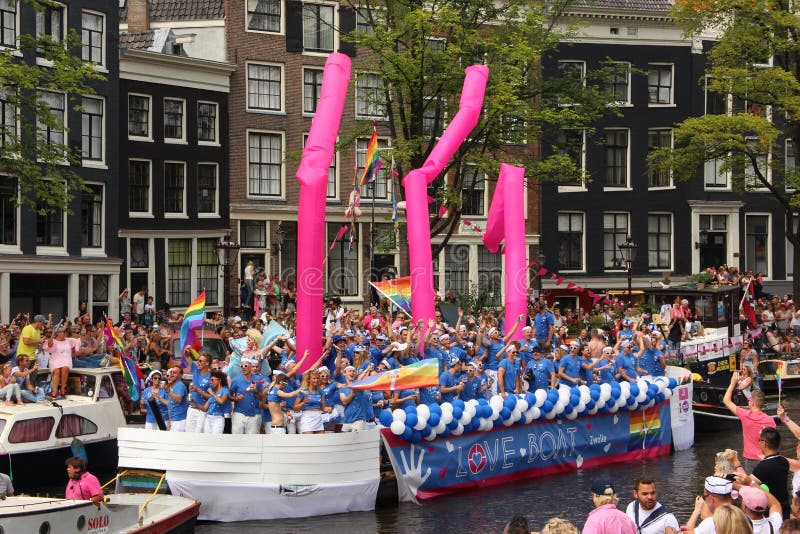 Amsterdam Gay Pride Canal Parade Editorial Image Image Of Boat Lesbian 57420930