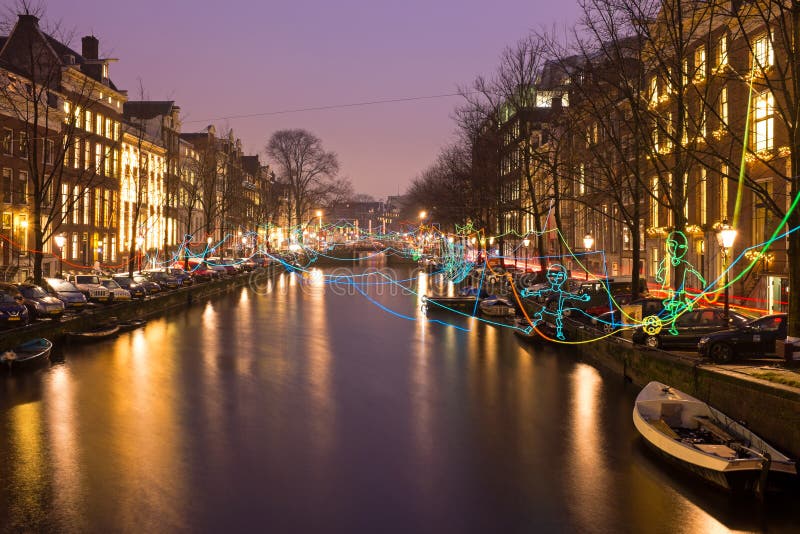 AMSTERDAM, NEDERLAND - 4 Januari, 2016: Licht festival royalty-vrije stock afbeelding AMSTERDAM, NEDERLAND - 4 Januari, 2016: Licht festival royalty-vrije stock afbeelding