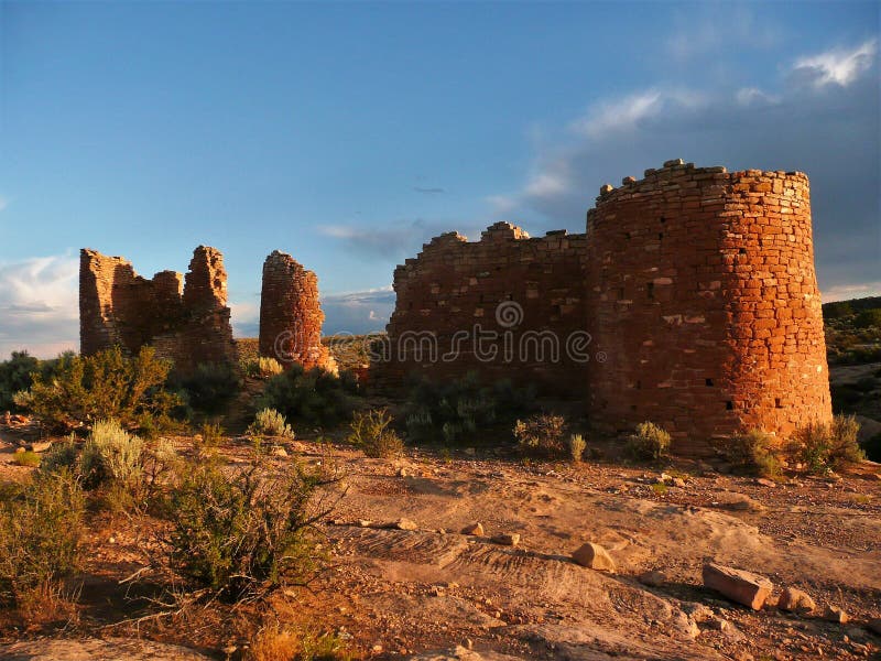 Ancestralne Puebloan struktury przy Hovenweep Krajowym zabytkiem