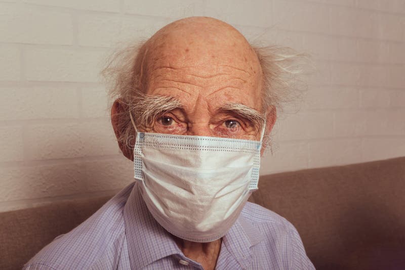 Anciano En Máscara Protectora Médica. Retrato. Foto de archivo - Imagen de  confidente, atractivo: 212297642