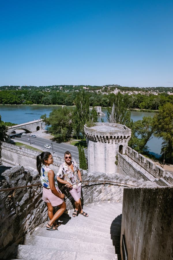 Ancienne saintbenezet south Provence France Avignon palais des papes d'Avignon France de voyage de ville de couples photo libre de droits