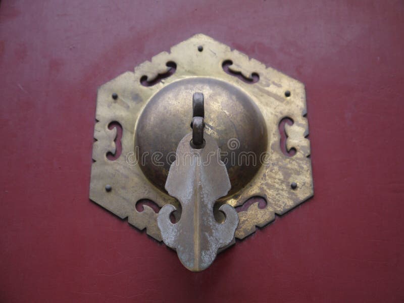Ancient Chinese door knob. stock image. Image of pattern 41565693