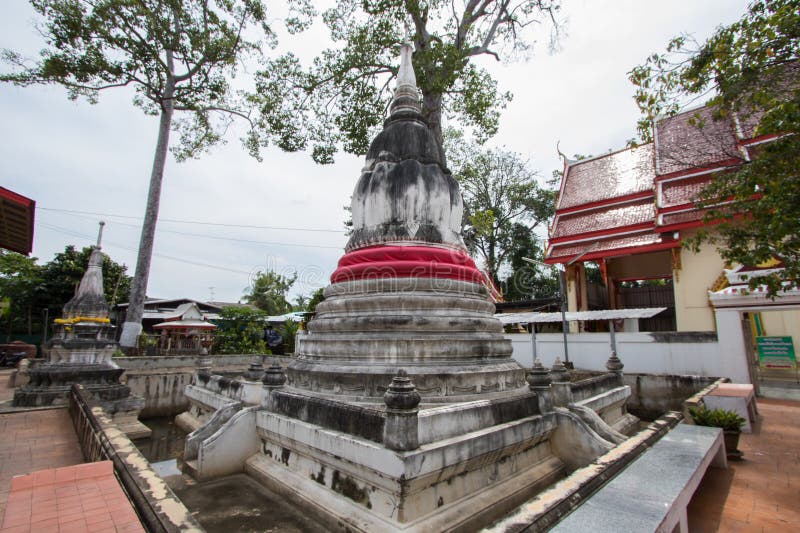 Ancient Pagoda, Sao Thong Thong Temple, is a tourist attraction, Nonthaburi Province, Thailand