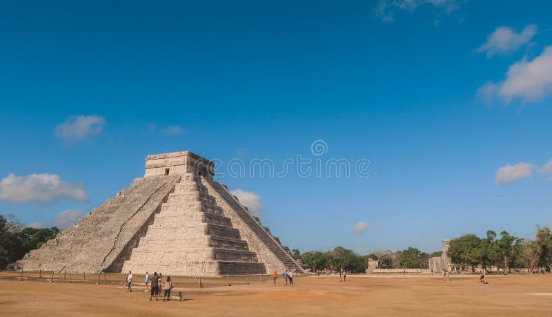 Ancient pre-Columbian Maya civilization Pyramid - Temple of Kukulcán in Chichen Itza royalty free stock photos