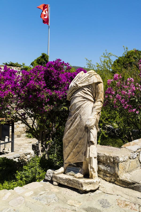 Ancient Roman statue at the Medieval castle in Bodrum, Turkey. royalty free stock images Ancient Roman statue at the Medieval castle in Bodrum, Turkey. royalty free stock images