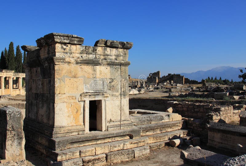 Ancient Roman Tombs Stock Photos - Download 2,303 Royalty Free Photos