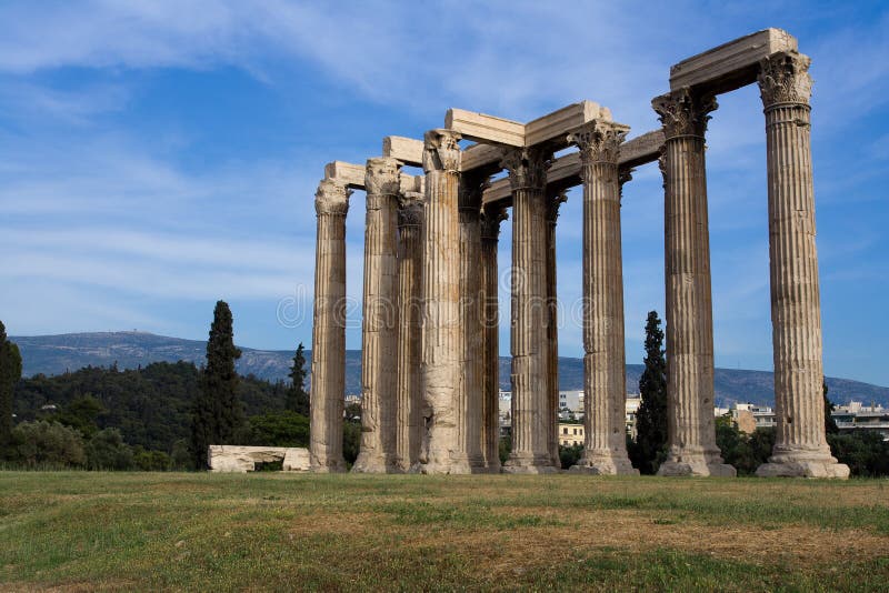 Ancient Temple of Olympian Zeus in Athens Greece o
