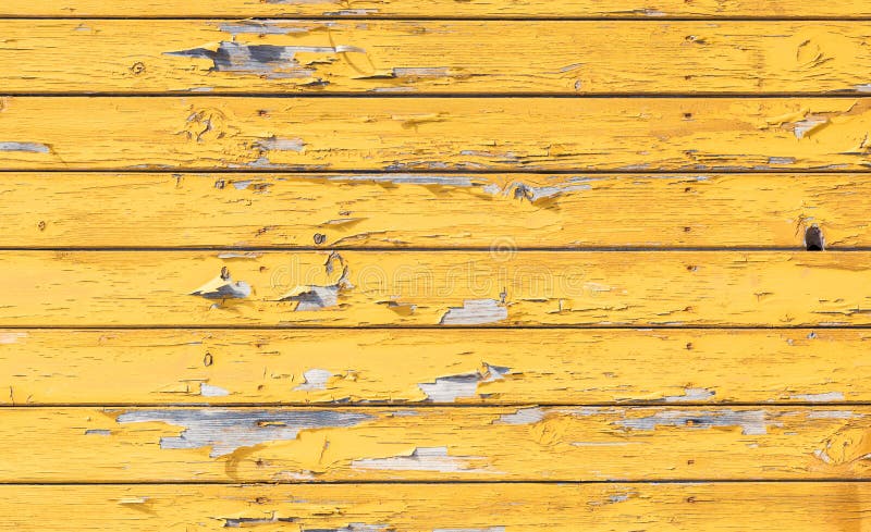 Với sự kết hợp giữa vải gỗ cổ màu vàng và sơn bong tróc, bạn sẽ cảm nhận được một vẻ đẹp thô kỳ của quá khứ. Bất kỳ chi tiết nào cũng mang lại một lịch sử sâu sắc và một câu chuyện khó quên. Hãy xem hình ảnh liên quan đến từ khóa \