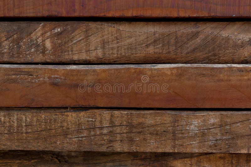 Anclaje de madera Pila de quebracho-traviesas para fondo imagen de archivo libre de regalías Anclaje de madera Pila de quebracho-traviesas para fondo imagen de archivo libre de regalías
