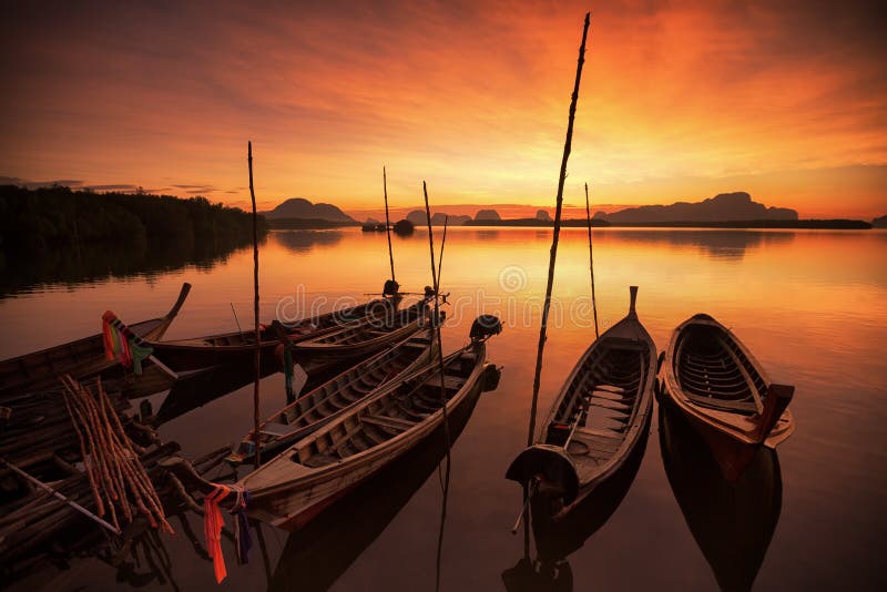 Andaman long tailed boat