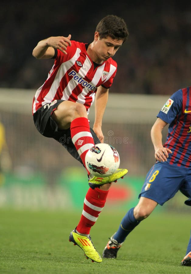 Ander Herrera of Athletic Bilbao in action during the Spanish league match against FC Barcelona at the Camp Nou stadium on March 31, 2012 in Barcelona, Spain