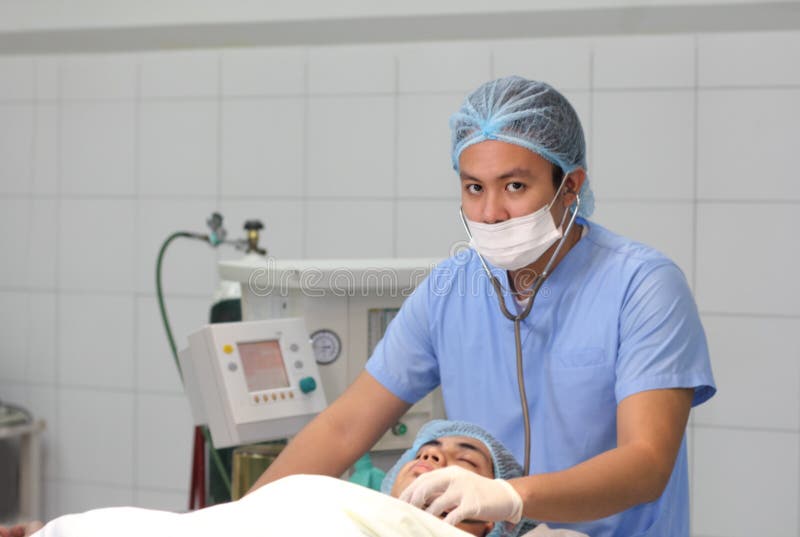 Anesthesiologist stock image. Image of operating, surgeon 17644283