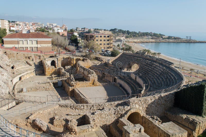 Anfiteatro Romano, Tarragona, España Foto de archivo Imagen de romano, ruina 40175476