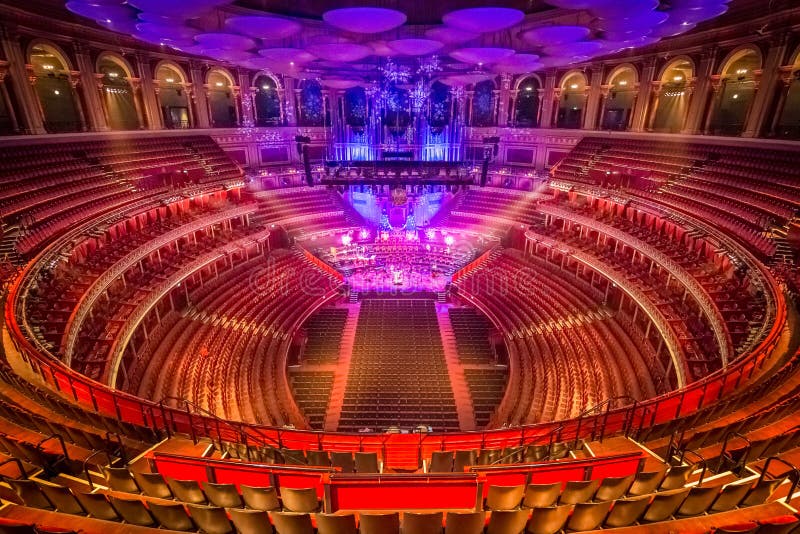 Anfiteatro y escena en Albert Hall real Londres, Gran Bretaña