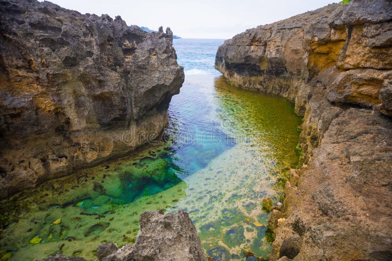 Angel`s Billabong is natural infinity pool on the island of Nusa Penida, Bali, Indonesia royalty free stock photos Angel`s Billabong is natural infinity pool on the island of Nusa Penida, Bali, Indonesia royalty free stock photos