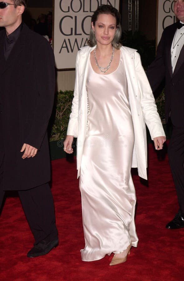 23JAN2000: Actress ANGELINA JOLIE at the Golden Globe Awards where she won for Best Supporting Actress in a Movie for Girl, Interrupted. Jean Cummings/Paul Smith / Featureflash