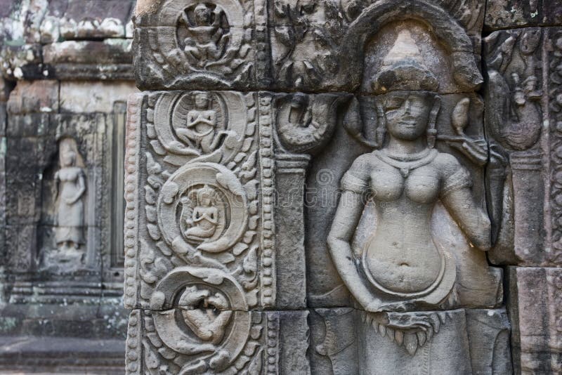 angkor découpant le thom photo stock angkor découpant le thom photo stock