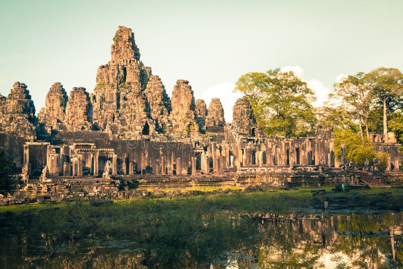 Angkor Thom Cambodja Bayon en khmertempel på den Angkor Wat historicaen royaltyfri fotografi Angkor Thom Cambodja Bayon en khmertempel på den Angkor Wat historicaen royaltyfri fotografi