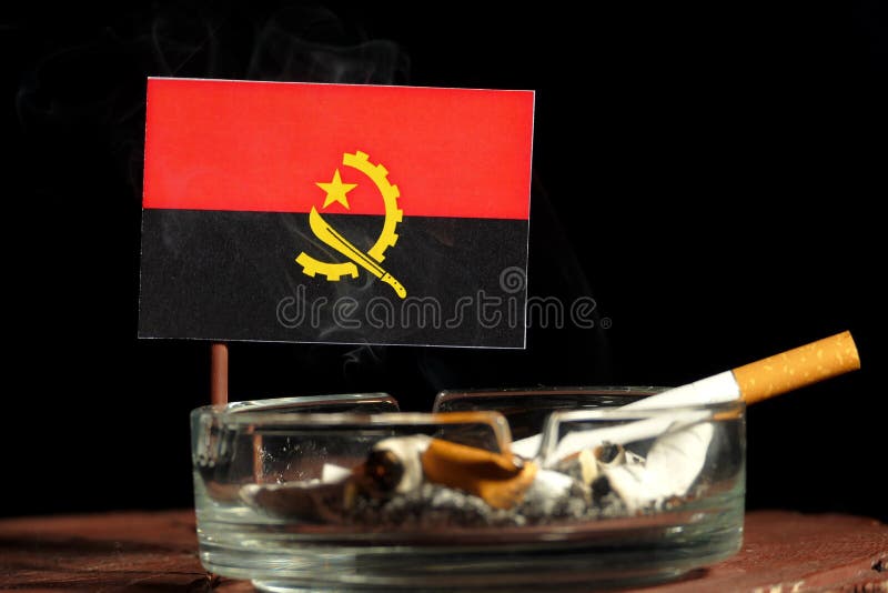Download Angolanische Flagge Mit Brennender Zigarette Im Aschenbecher Lokalisiert Auf Schwarzem Stockfoto - Bild von regierung, gewohnheit: 96931666