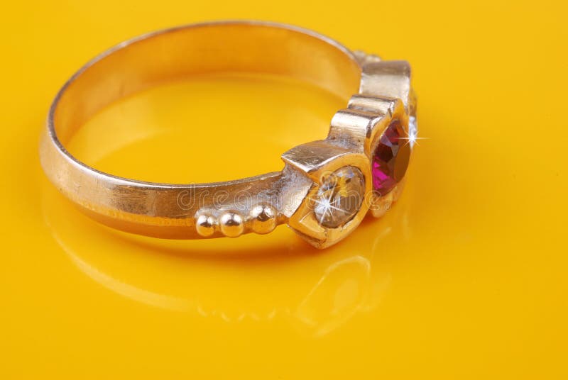 Anillo de bodas foto de archivo Anillo de bodas foto de archivo