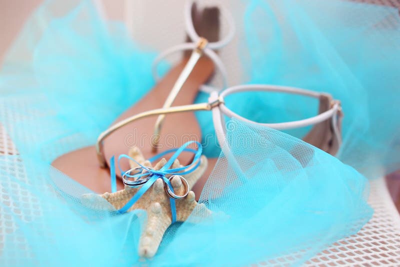 Anillos de bodas foto de archivo