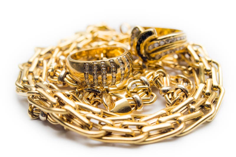 Anillos cadenas de oro imagen de archivo. Imagen de - 101984163