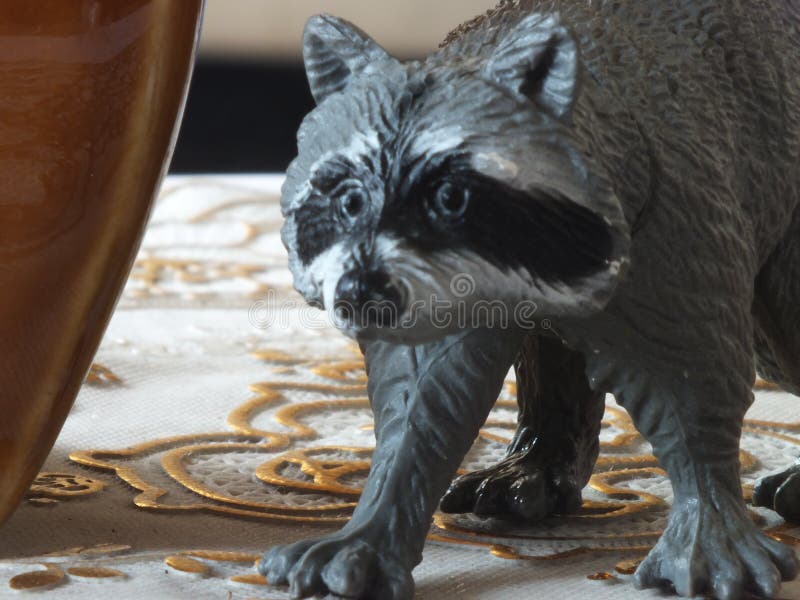 Animal de jouet pour enfants à la maison image stock Animal de jouet pour enfants à la maison image stock