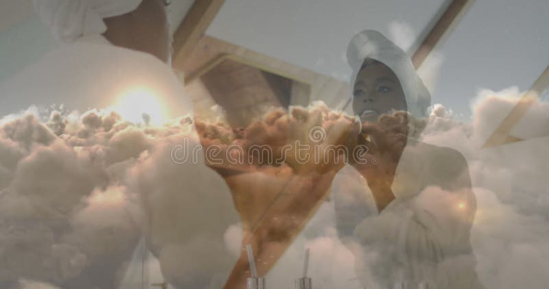 Animation d'une femme afro-américaine se maquiller sur les nuages banque de vidéos