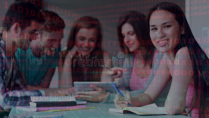 Animation der Datenverarbeitung gegenüber kaukasischen Studierenden, die sprechen stock footage