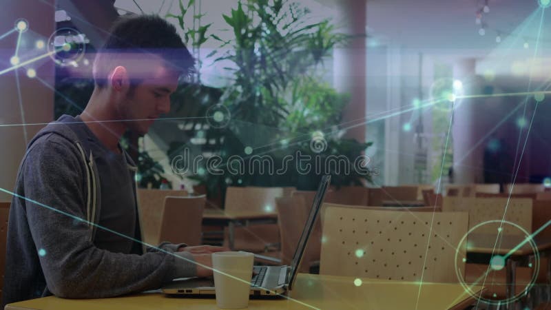 Animation des Netzwerks von Verbindungen über kaukasische männliche Studentin mit Laptop stock video