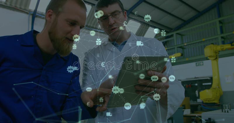 Animation du globe avec des connexions et des icônes sur divers ingénieurs en usine banque de vidéos