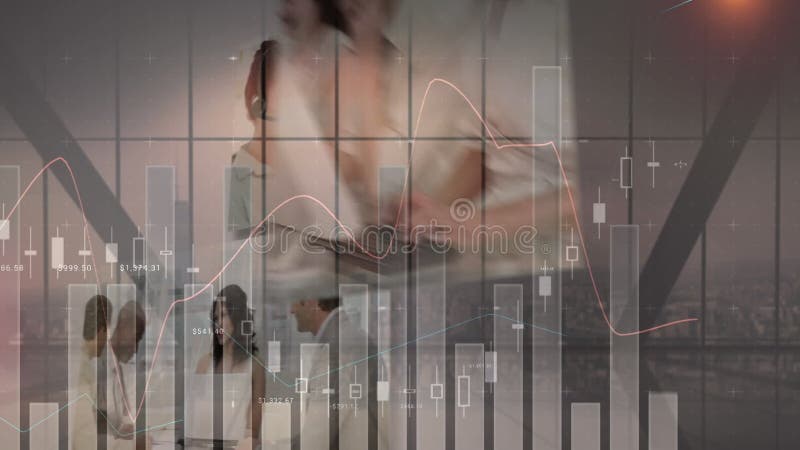 Animation verschiedener Gruppen von Mitarbeitern an der Arbeitsbügel-Grafik im Vordergrund stock footage