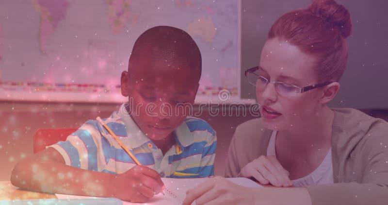 Animation von Lichtpunkten über kaukasischen Lehrerinnen mit afrikanischem Schuljungen stock footage