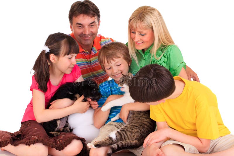 animaux familiers heureux de famille image libre de droits animaux familiers heureux de famille image libre de droits