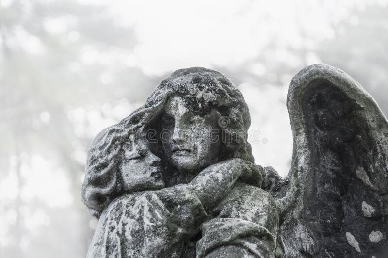 Anjo Da Morte Com Crianças Em Seus Braços Azrael, Azriel, Malak Al-maut,  Conceito De Morte Foto de Stock - Imagem de religioso, livro: 170906002