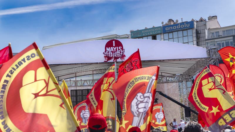 Ankara/Turkije-mag 01 2019: De internationale viering van de Arbeidersdag in het vierkant van Tandogan Anadolu, 1 Mayis Emek ve D royalty-vrije stock afbeelding Ankara/Turkije-mag 01 2019: De internationale viering van de Arbeidersdag in het vierkant van Tandogan Anadolu, 1 Mayis Emek ve D royalty-vrije stock afbeelding