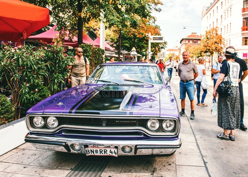 Classic Old Cars Rally of Vintage Cars in Vienna, Austria. Editorial Photo  - Image of locals, luxury: 154083596