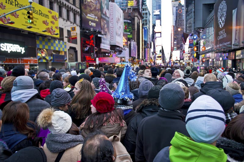 Années neuves d'Ève de Times Square de foule photographie stock libre de droits Années neuves d'Ève de Times Square de foule photographie stock libre de droits