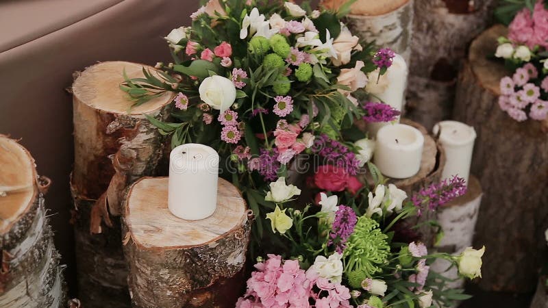 Anordnung für Blumen in einem Ort der Hochzeit