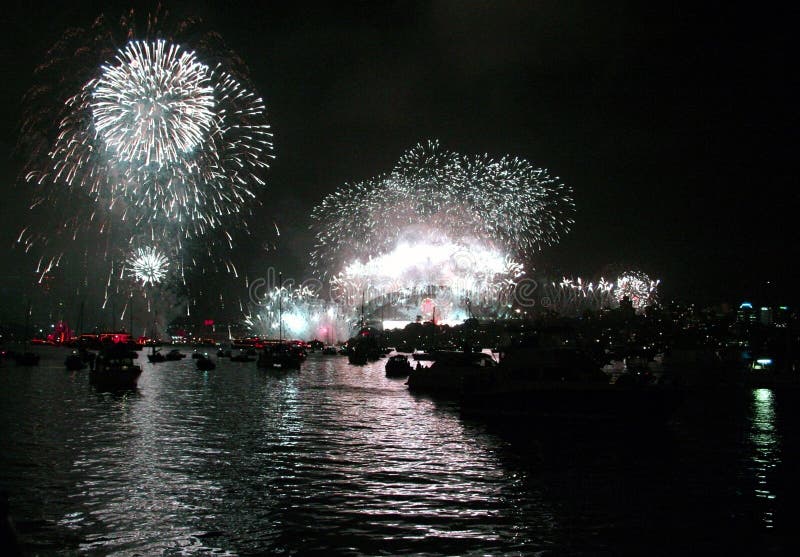 Os Fogos-de-artifício Dos 1õs Jogos Asiáticos Foto de Stock