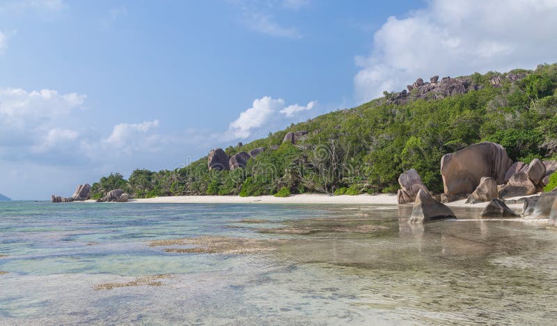 Anse Pierrot στο Λα Digue Σεϋχέλλες στοκ εικόνες Anse Pierrot στο Λα Digue Σεϋχέλλες στοκ εικόνες