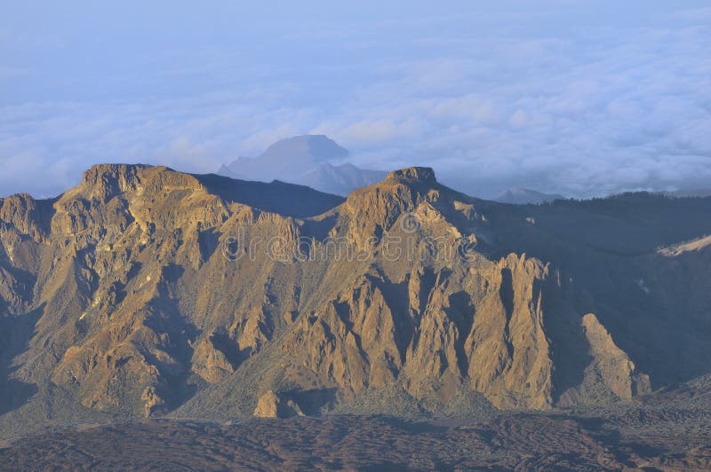 Ansicht der Berge, Teneriffa, Kanarische Inseln, Spanien lizenzfreies stockbild Ansicht der Berge, Teneriffa, Kanarische Inseln, Spanien lizenzfreies stockbild