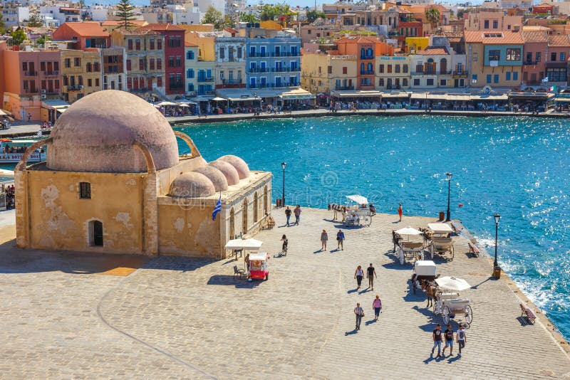 Ansicht des alten Hafens von Chania auf Kreta, Griechenland Chania ist die zweitgrösste Stadt von Kreta stockbilder Ansicht des alten Hafens von Chania auf Kreta, Griechenland Chania ist die zweitgrösste Stadt von Kreta stockbilder