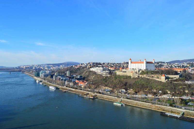 Ansicht des Bratislava-Schlosses stockfotos Ansicht des Bratislava-Schlosses stockfotos