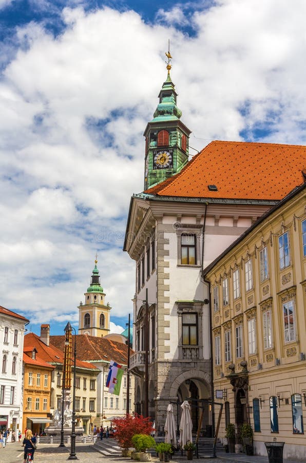 Ansicht des Ljubljana-Rathauses, Slowenien lizenzfreie stockfotografie Ansicht des Ljubljana-Rathauses, Slowenien lizenzfreie stockfotografie