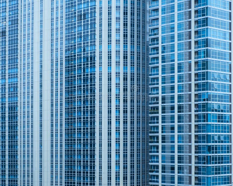 Ansicht des stilvollen, großen Apartmenthauses in Bangkok stockbild Ansicht des stilvollen, großen Apartmenthauses in Bangkok stockbild