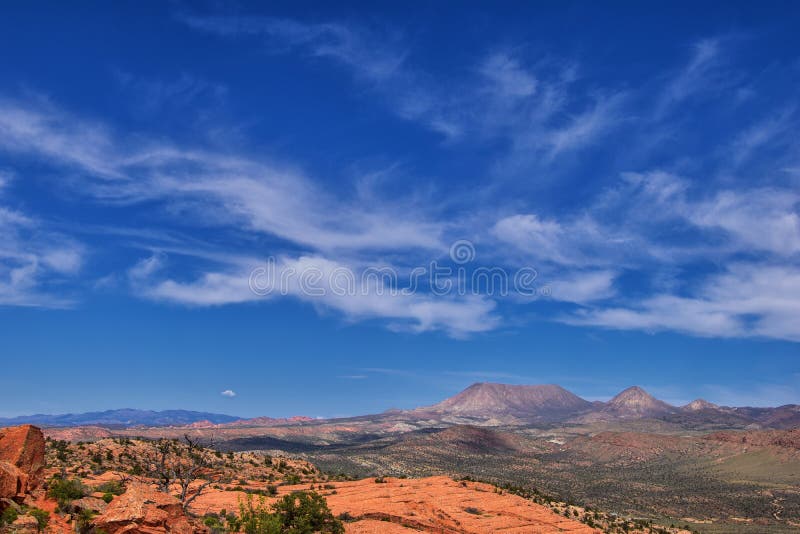 Ansichten von der unteren Sand-Buchtspur zur Turbulenzbildung, durch Schnee-Schlucht-Nationalpark in der rote Klippen-nationalen lizenzfreies stockfoto Ansichten von der unteren Sand-Buchtspur zur Turbulenzbildung, durch Schnee-Schlucht-Nationalpark in der rote Klippen-nationalen lizenzfreies stockfoto